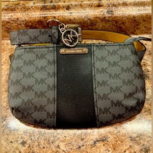 Michael Kors Cambodia Style black grey Belt Bag Sz S/M NWT.